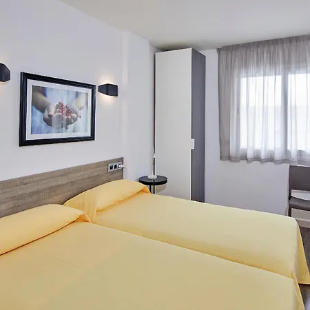 Centremar ל'אסטרטיט