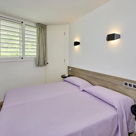 Centremar דירה *